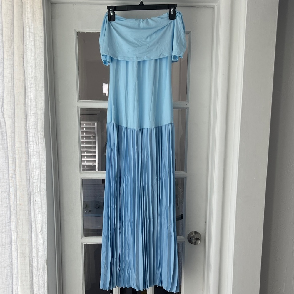 Light Blue Off-Shoulder Maternity Maxi Dress - Picture 4 of 6